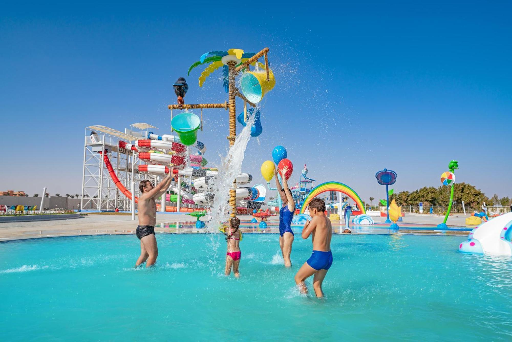 Movenpick Waterpark Resort & Spa Soma Bay Bagian luar foto
