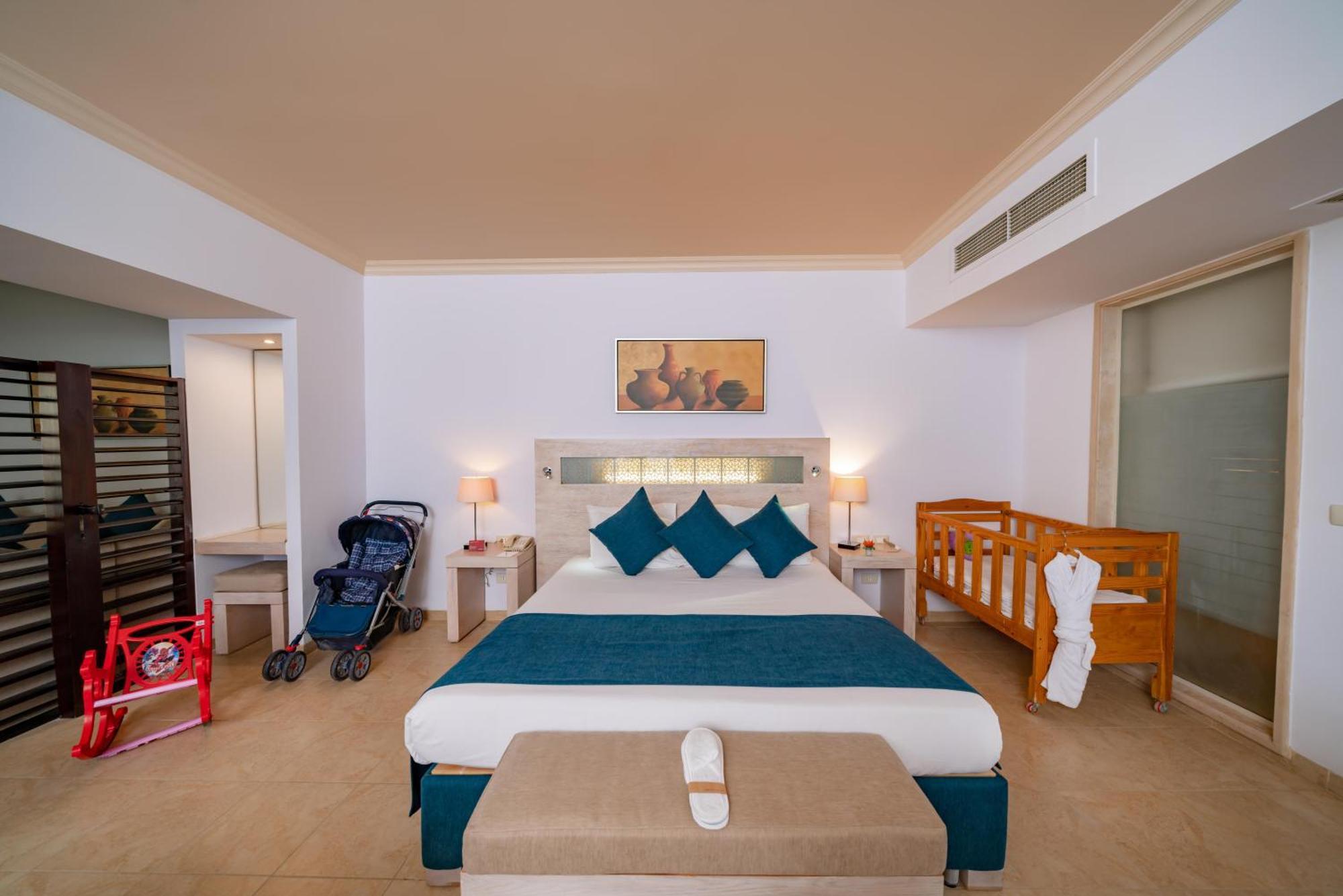 Movenpick Waterpark Resort & Spa Soma Bay Bagian luar foto