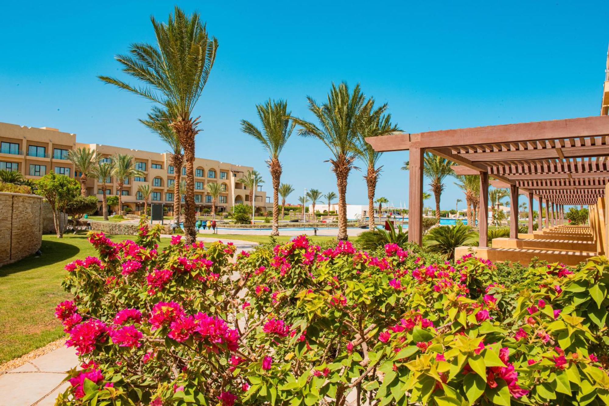 Movenpick Waterpark Resort & Spa Soma Bay Bagian luar foto