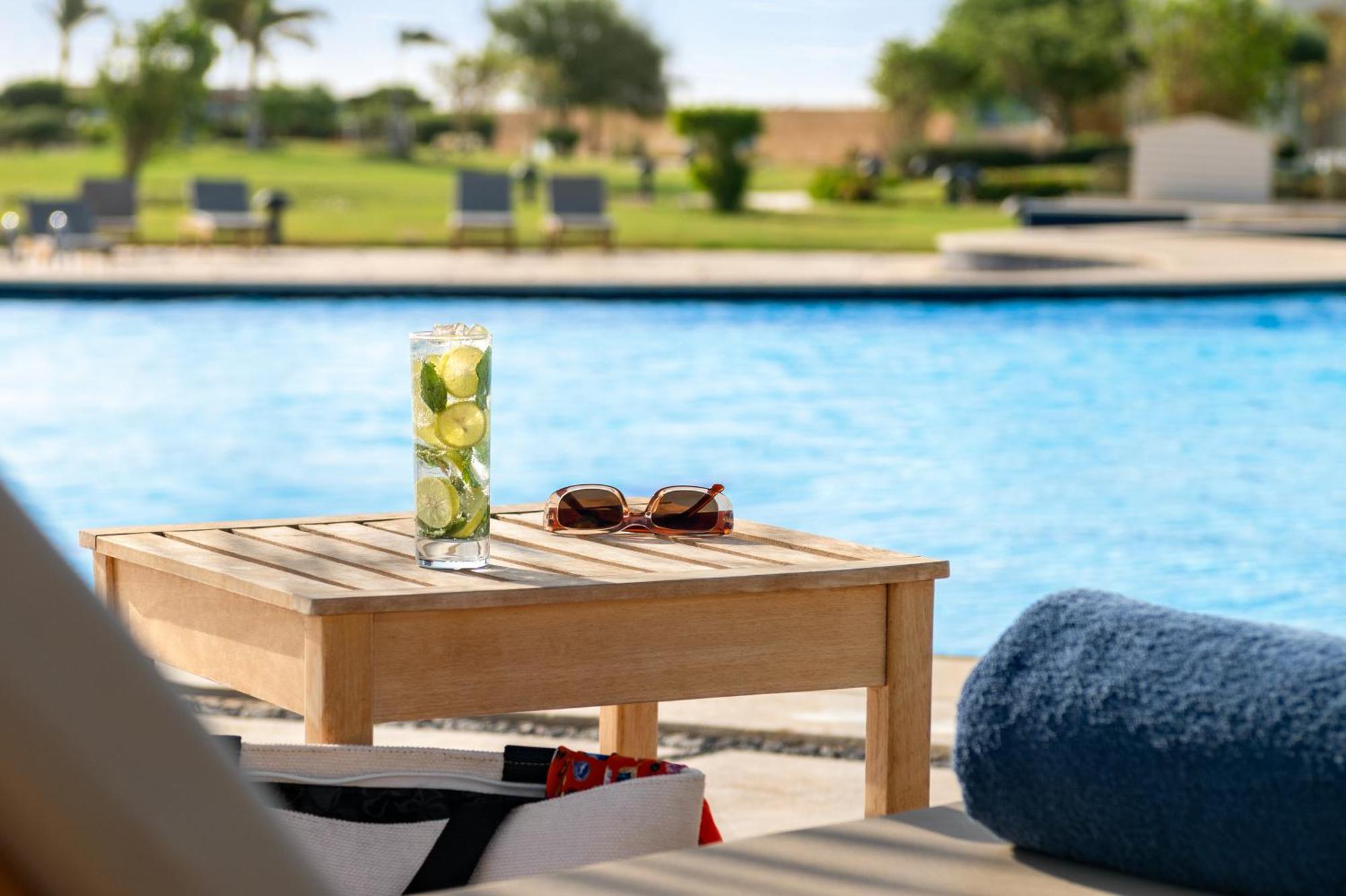 Movenpick Waterpark Resort & Spa Soma Bay Bagian luar foto